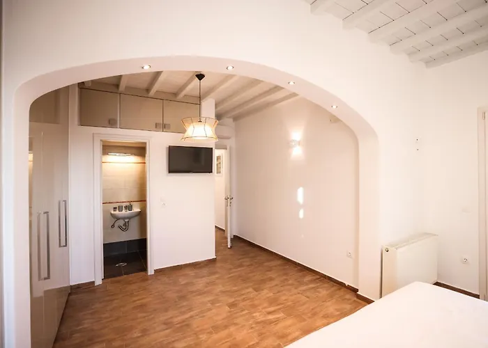 Sunset Views - George Iv, With Private Pool Close To Town * Mykonos Town