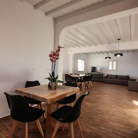 Sunset Views - George Iv, With Private Pool Close To Town Villa