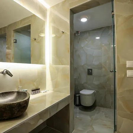 Sunset Views - George Iv, With Private Pool Close To Town Villa