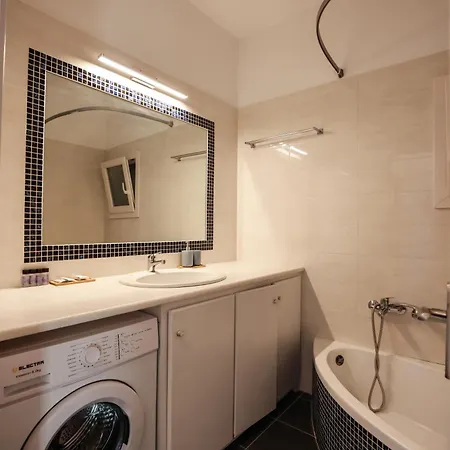 Sunset Views - George Iv, With Private Pool Close To Town Villa