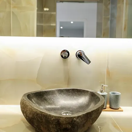 Villa Sunset Views - George Iv, With Private Pool Close To Town