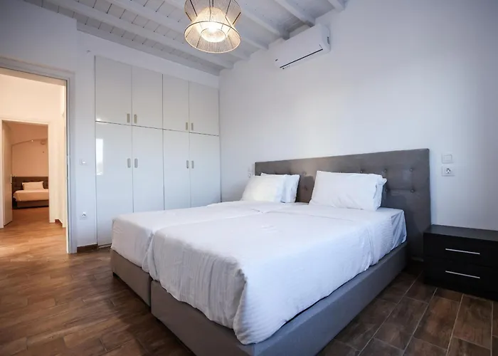 Sunset Views - George Iv, With Private Pool Close To Town Mykonos Town