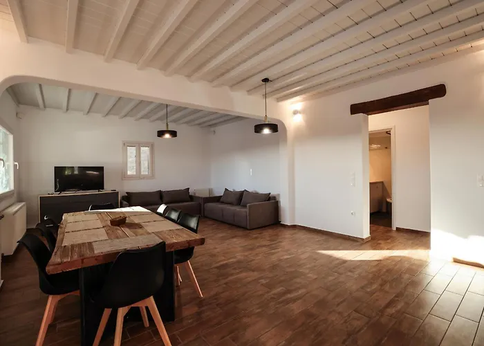 Villa Sunset Views - George Iv, With Private Pool Close To Town *