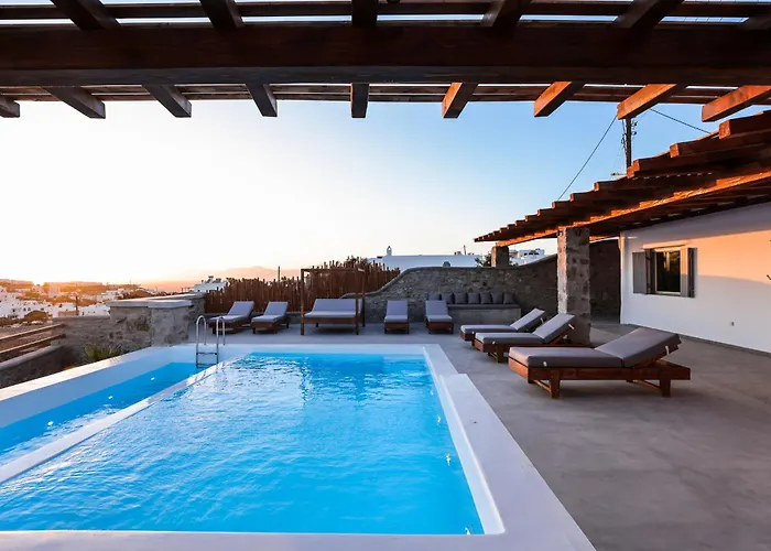 Sunset Views - George Iv, With Private Pool Close To Town Villa