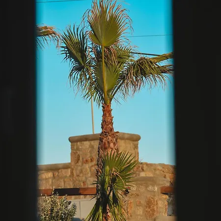 Villa Sunset Views - George Iv, With Private Pool Close To Town