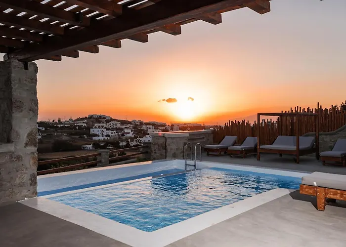 Sunset Views - George Iv, With Private Pool Close To Town *