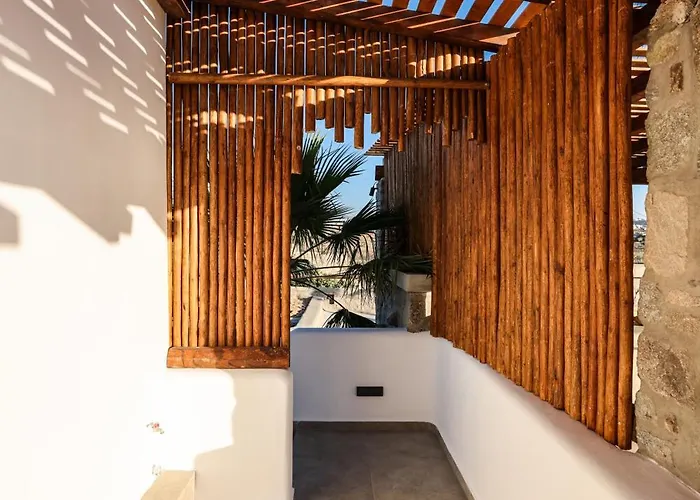 Sunset Views - George Iv, With Private Pool Close To Town Villa *