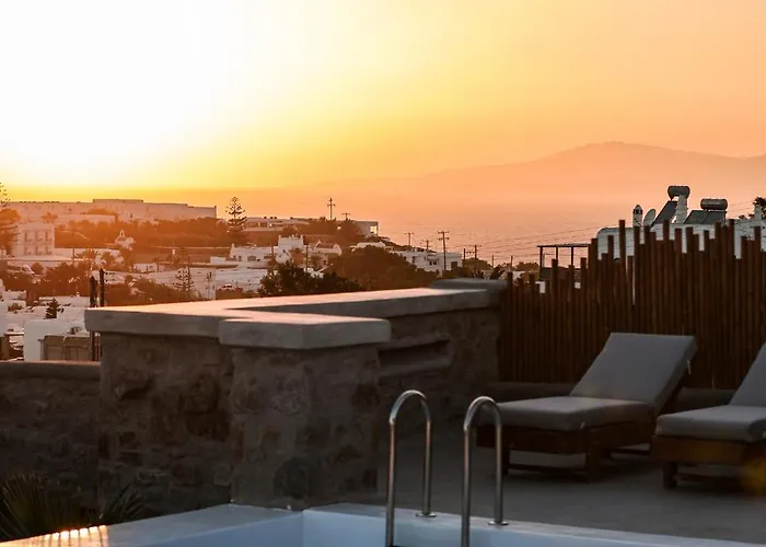 Sunset Views - George Iv, With Private Pool Close To Town Villa *