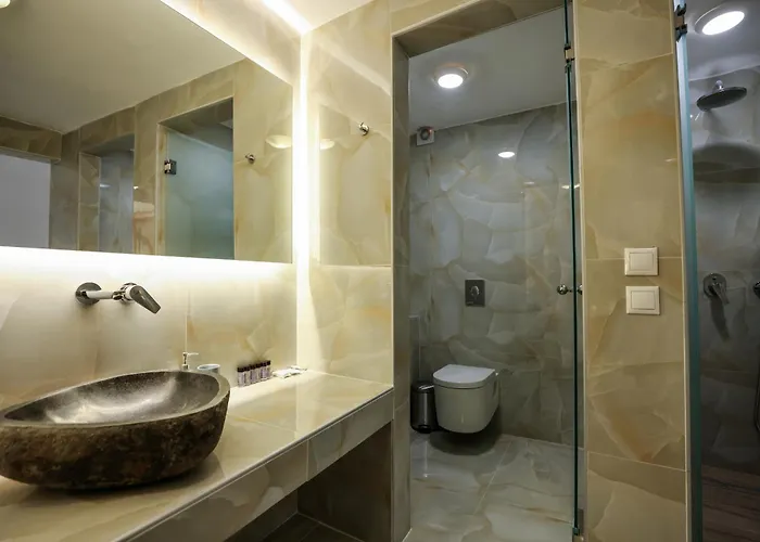 Sunset Views - George Iv, With Private Pool Close To Town Вилла