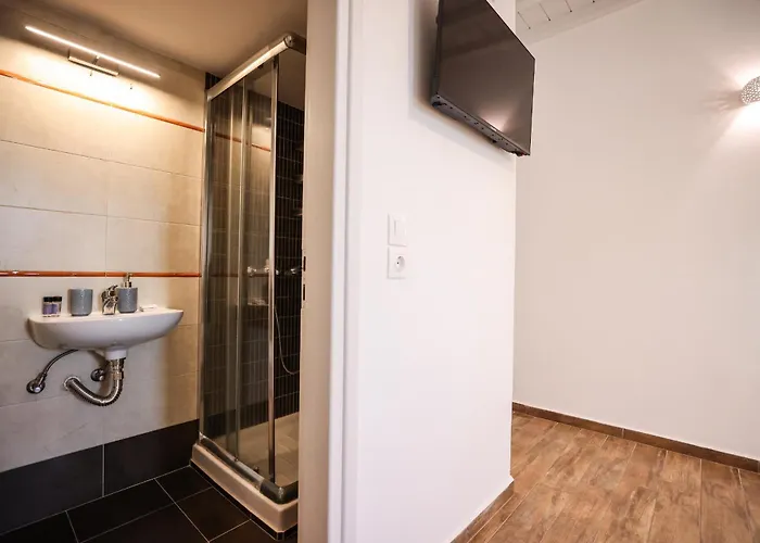 Sunset Views - George Iv, With Private Pool Close To Town Вилла Mykonos Town