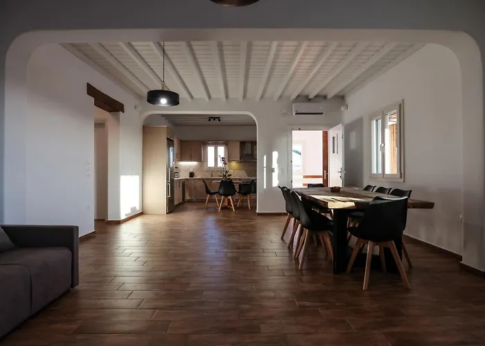 Sunset Views - George Iv, With Private Pool Close To Town Вилла Mykonos Town